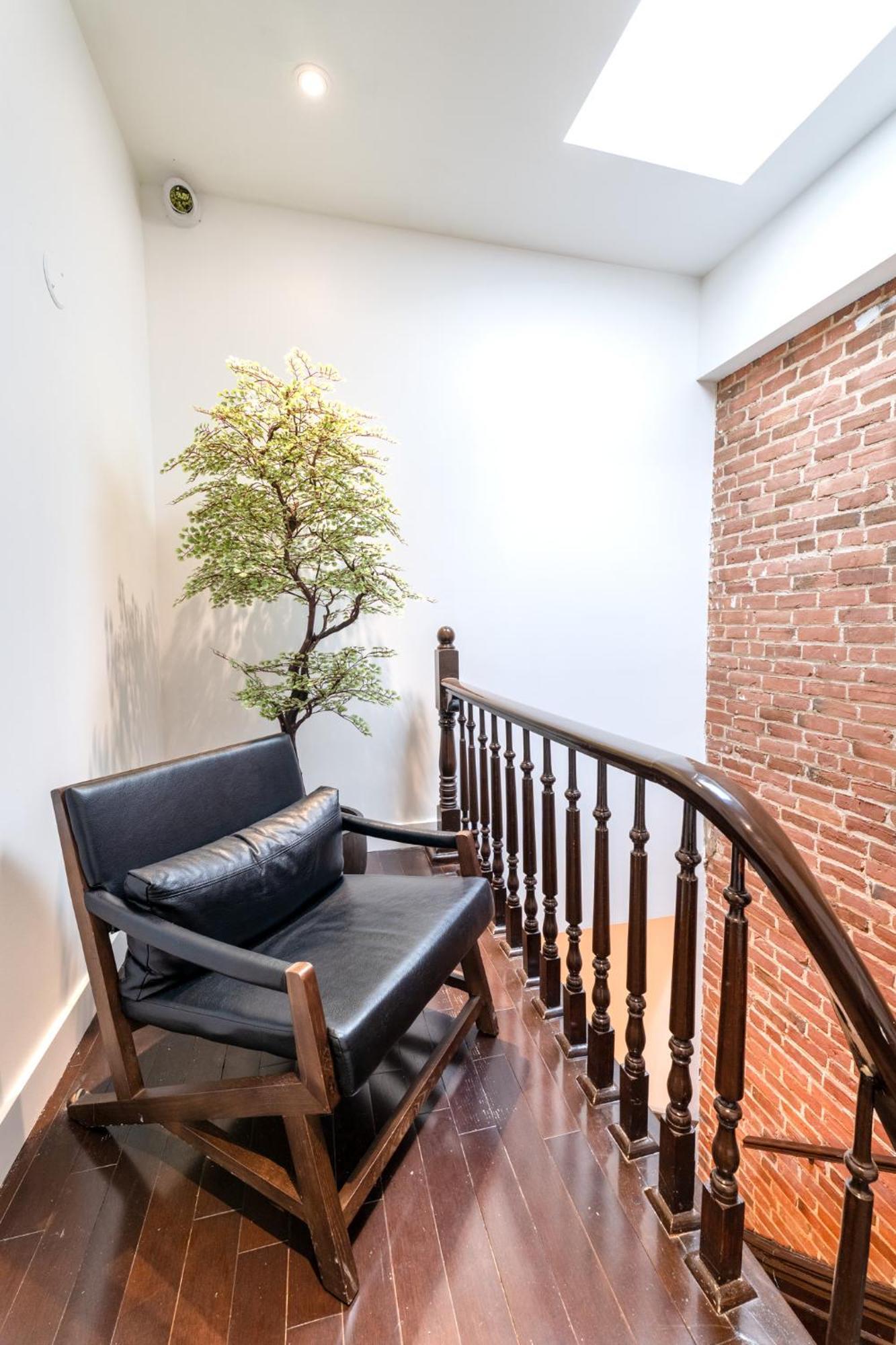 Self Check-in Boutique - Quartier Latin - 103 Aparthotel Montreal